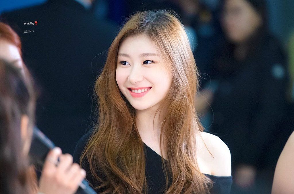 있지 한림 고3멤 01년생 류진 채령 졸업사진 찍는날