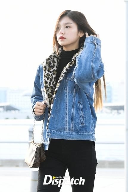 출국하는 있지(ITZY) 기사사진.jpg