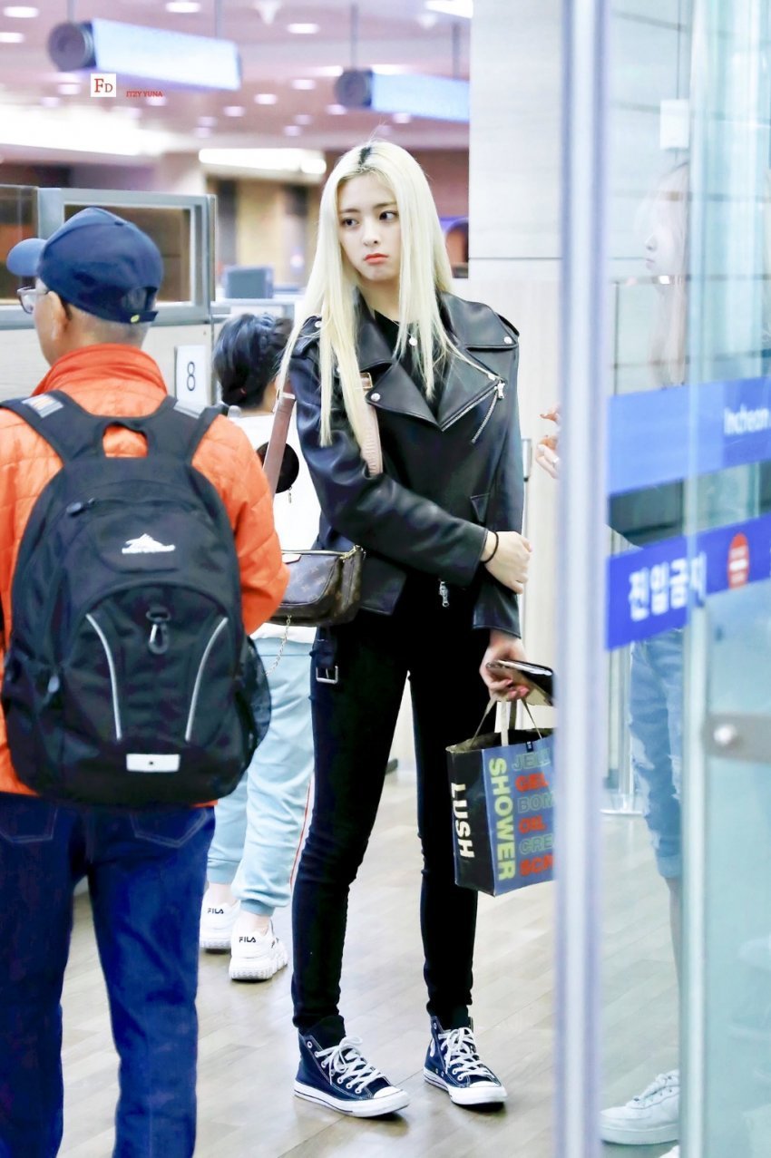 카리스마 ITZY 유나.jpg