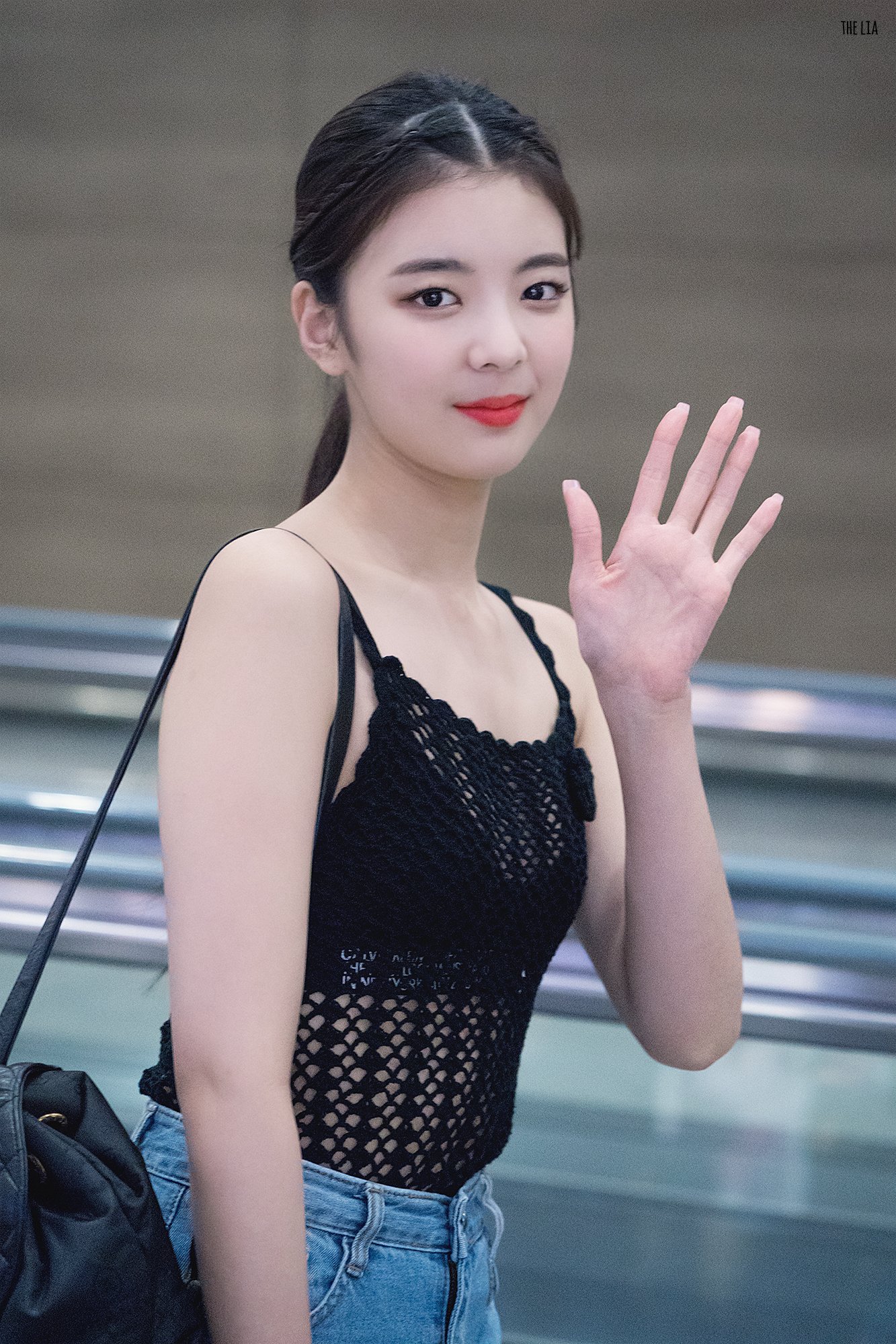 사복.. ITZY 리아.jpg