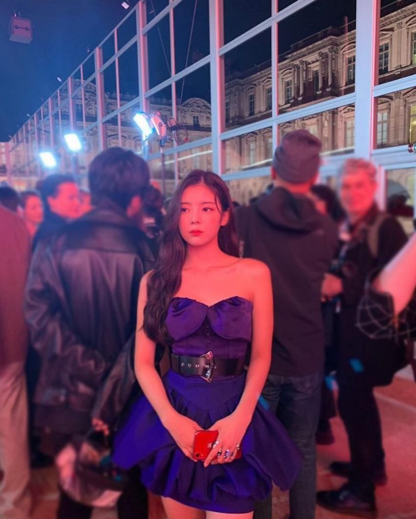 ITZY 있지 리아 루이비통쇼.insta