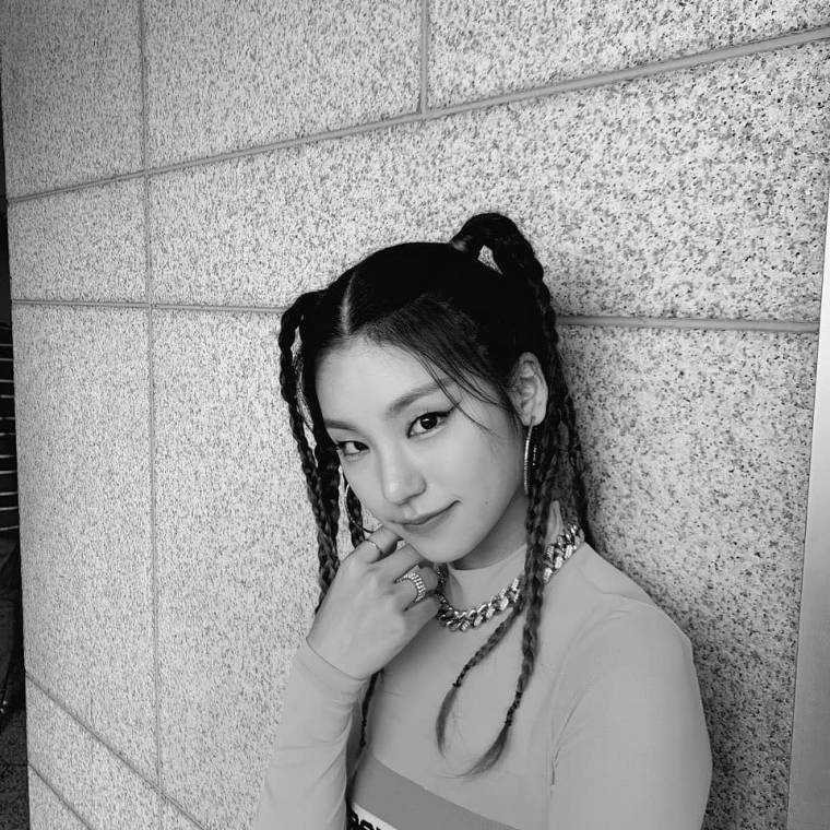 ITZY 예지,유나 (인별)