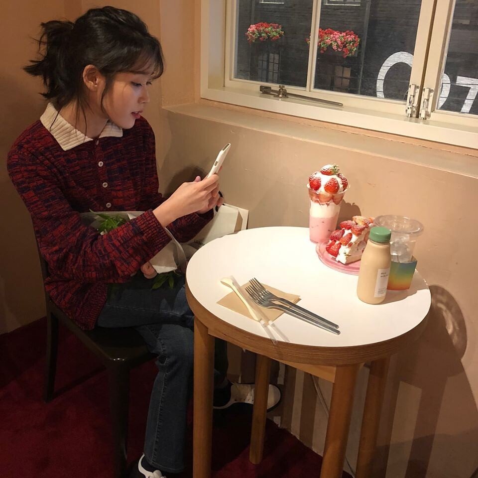 비오는 저녁...#아이유