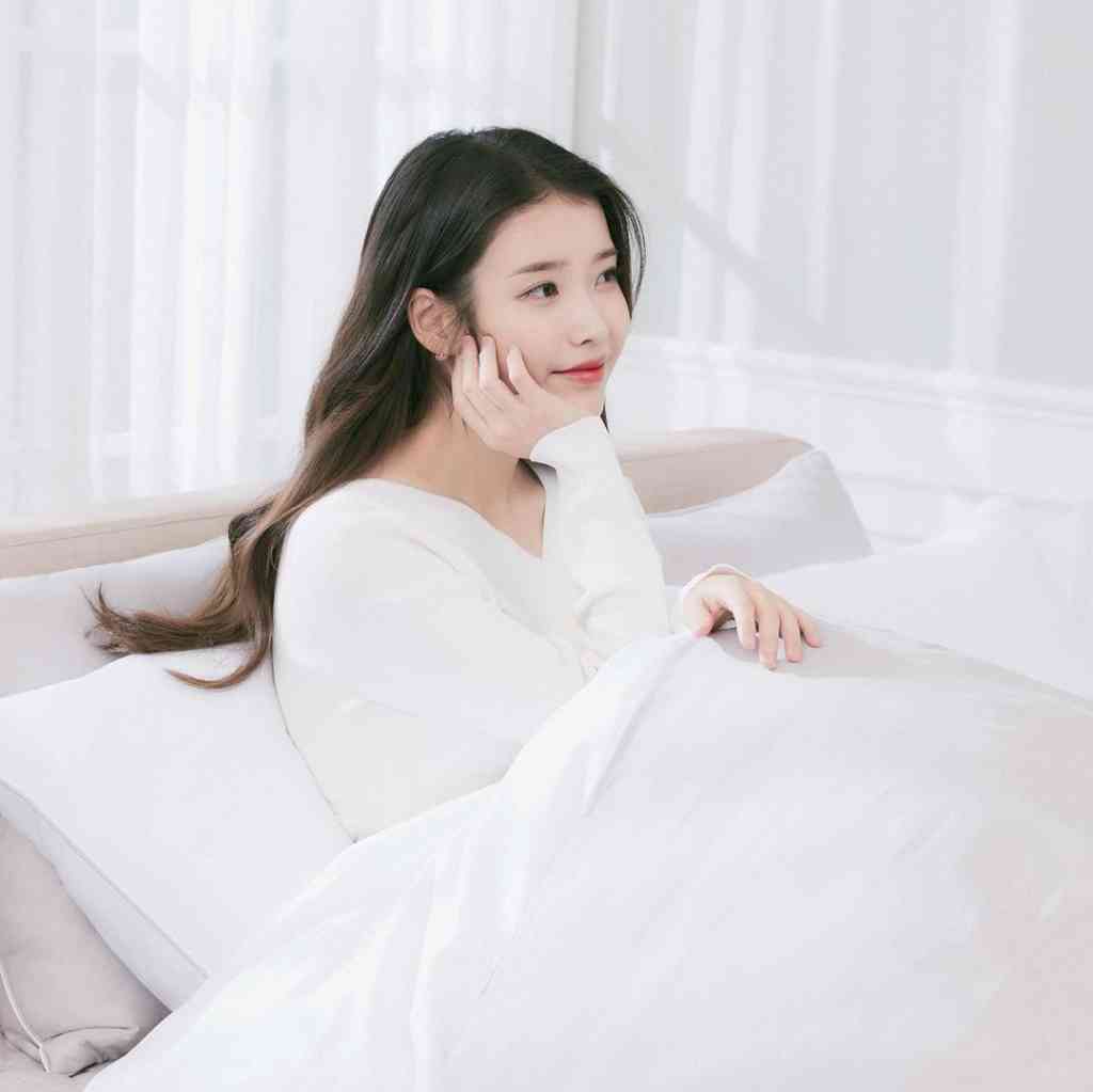 이브자리 인스타 아이유