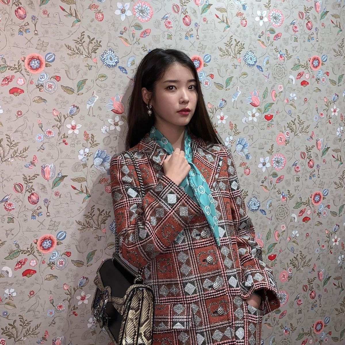 아이유 인스타 업뎃
