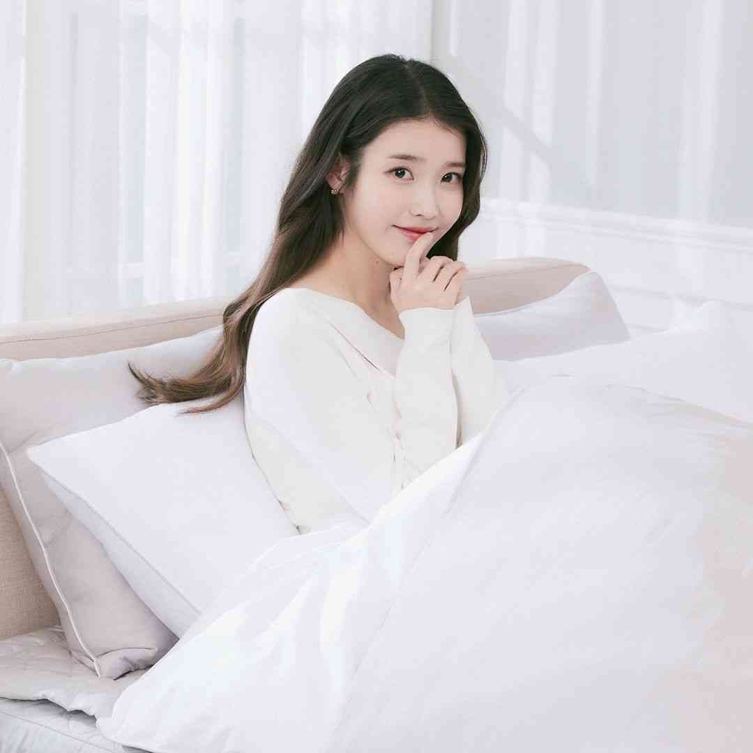 이브자리 인스타 아이유
