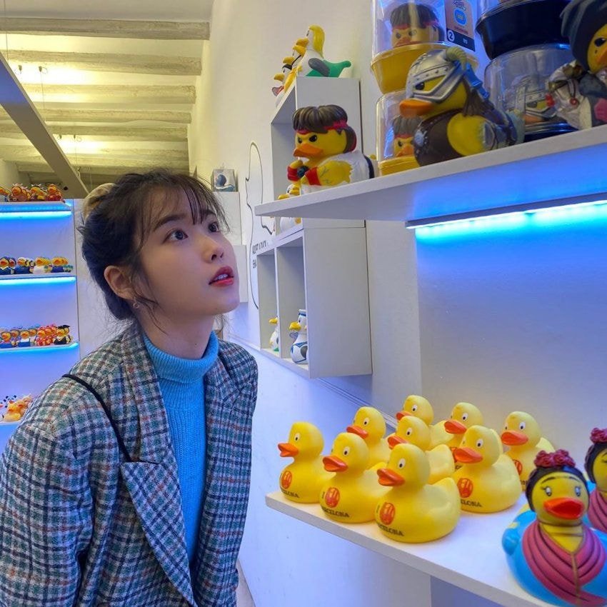 오늘자 아이유.insta