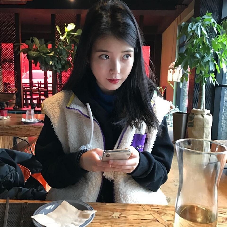 비오는 저녁...#아이유