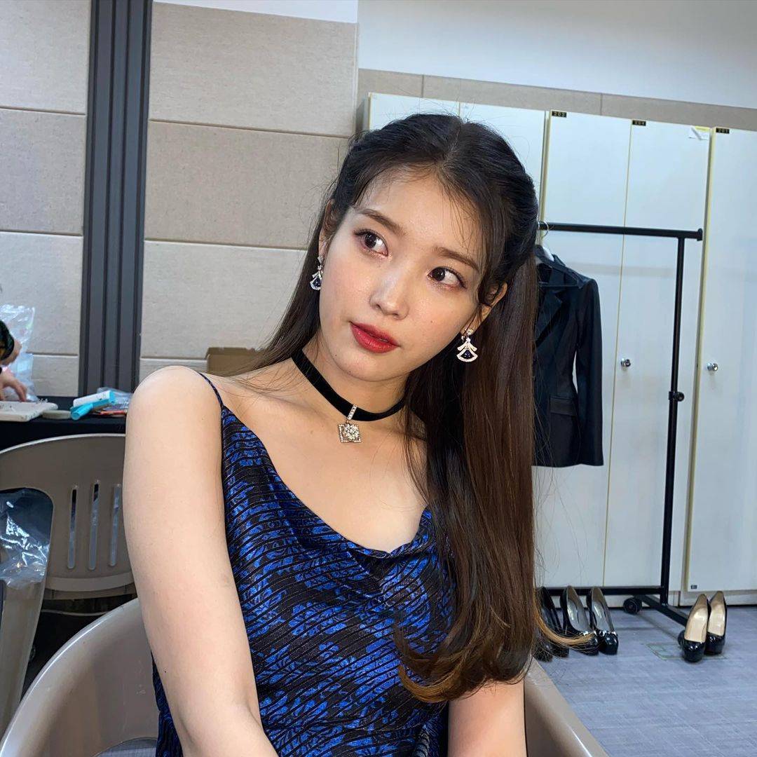아이유 인스타
