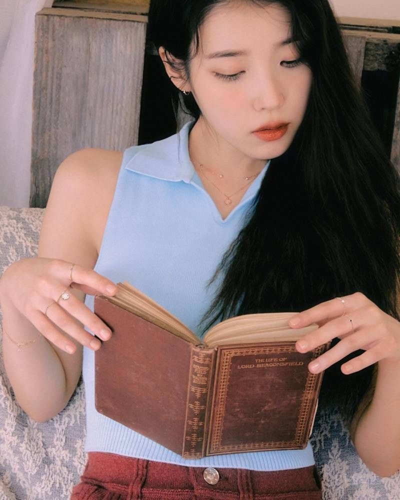 새로뜬 아이유 여름 화보