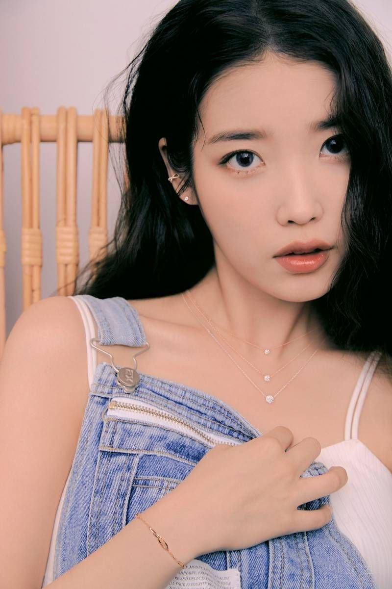 새로뜬 아이유 여름 화보