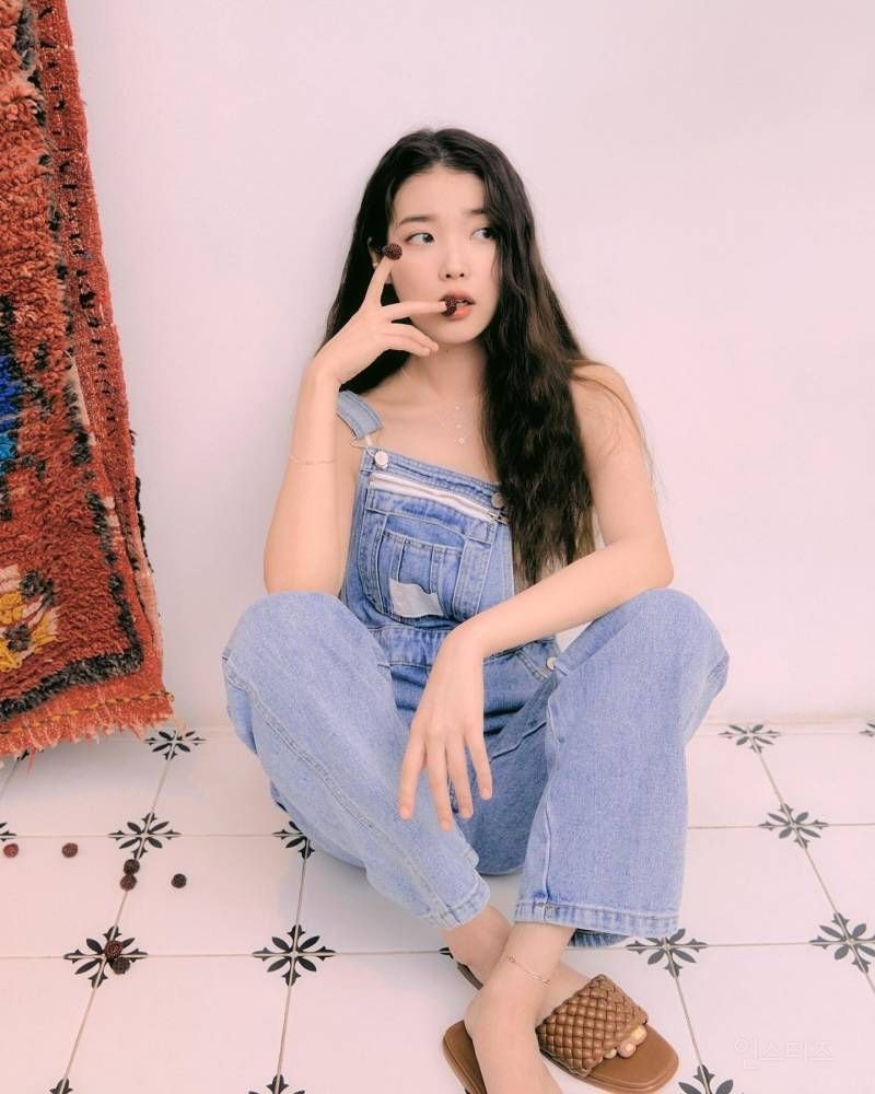 새로뜬 아이유 여름 화보