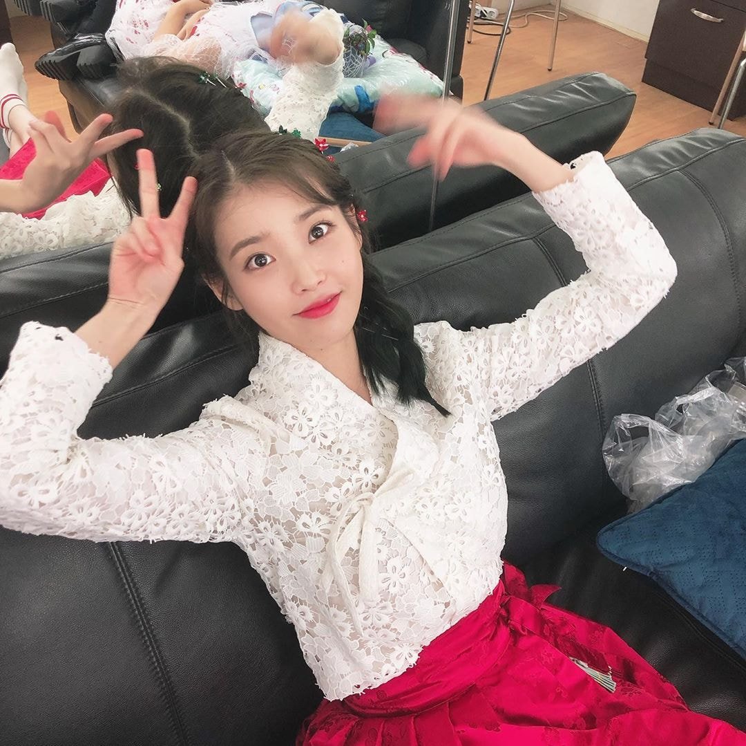 아이유 인스타그램