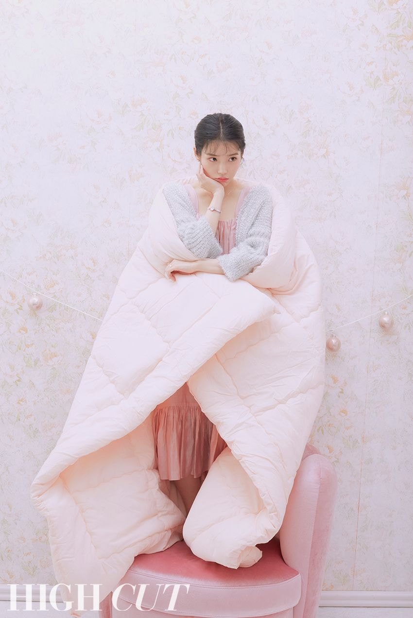 아이유 하이컷 화보