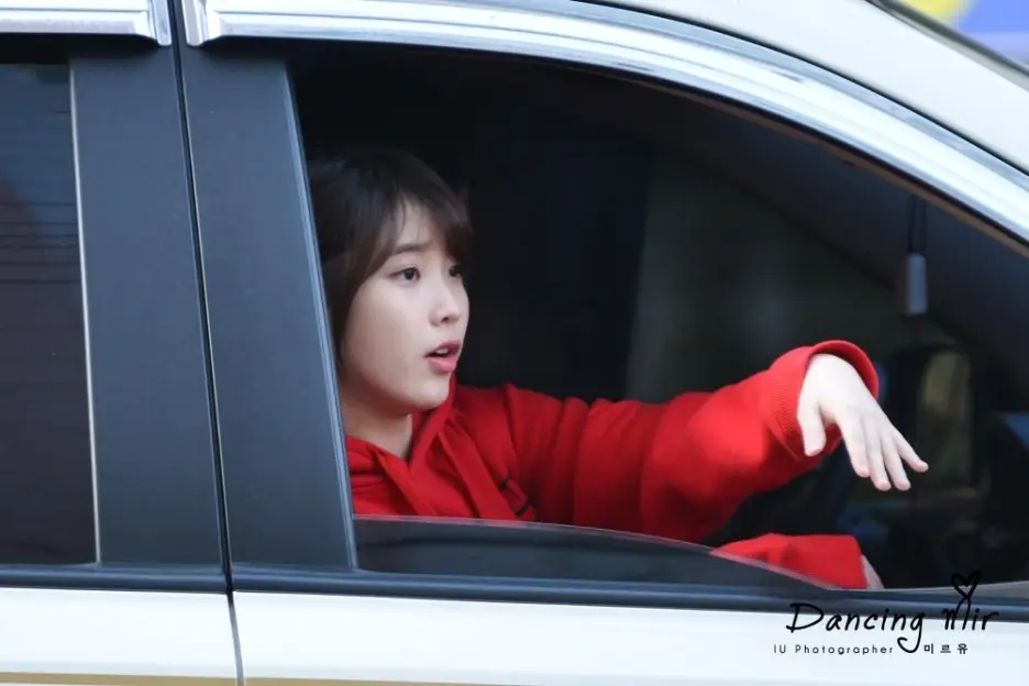 아이유 직찍 :: 130331 인기가요 퇴근 by 춤추는미르