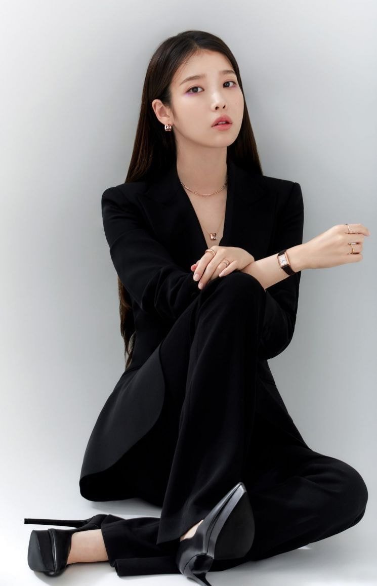 아이유 제이에스티나 화보