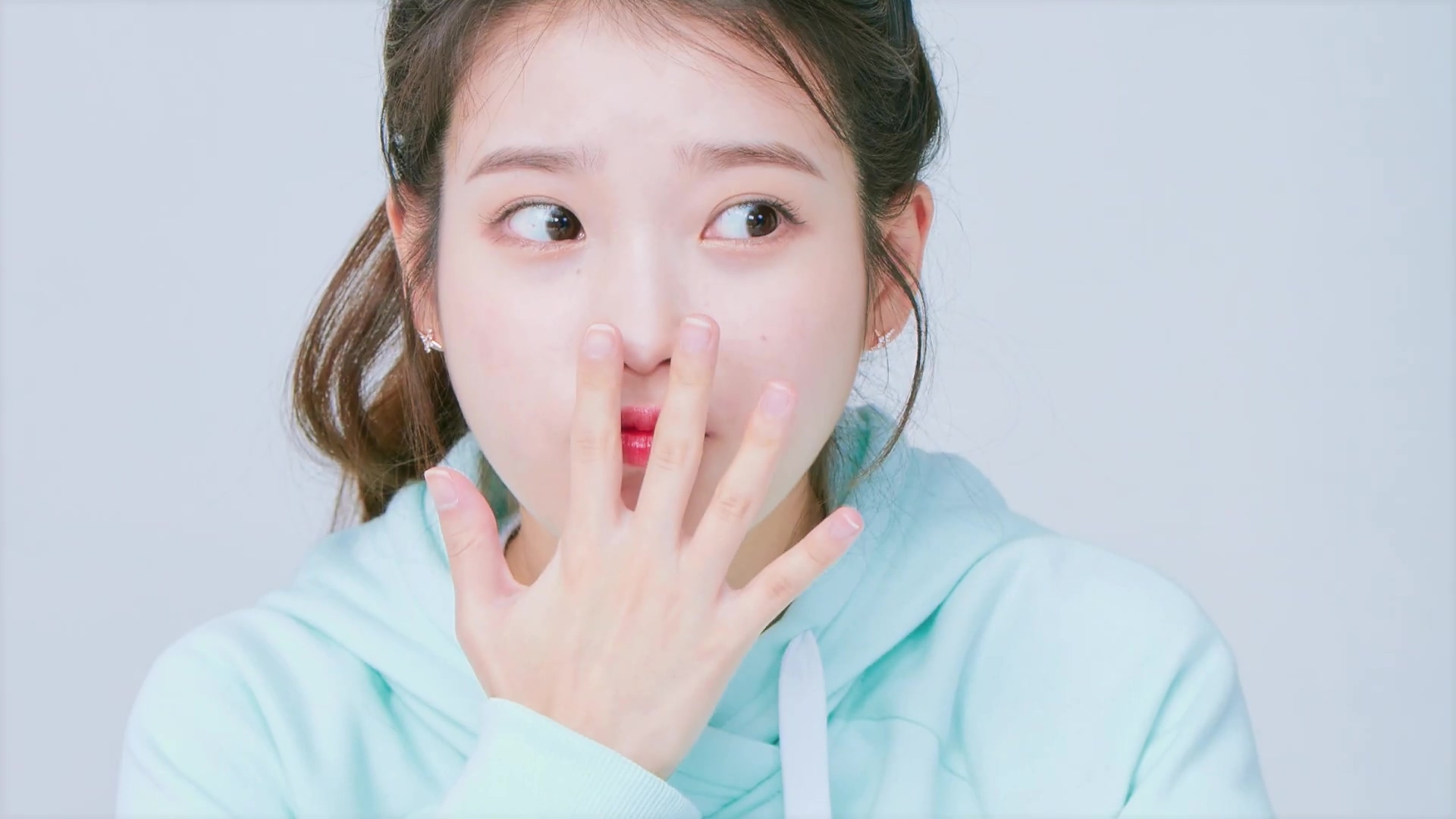 홀가분 마켓 아이유