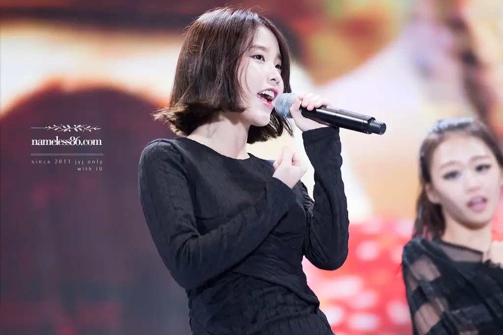 청와대 아리랑 공연 아이유 직찍