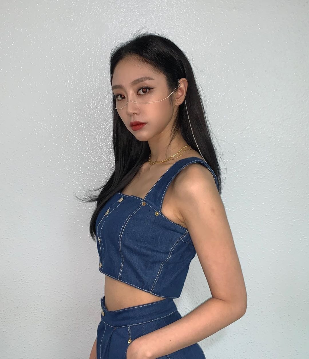 러블리즈 서지수 인스타