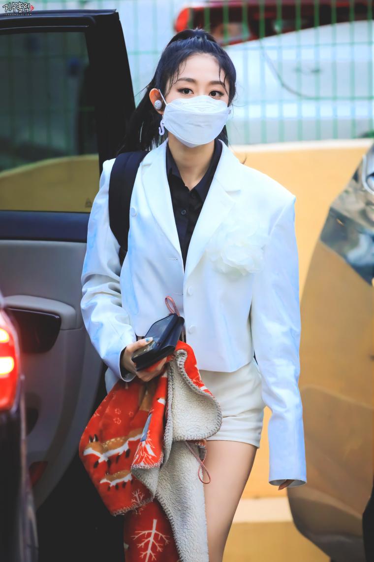 뮤뱅퇴근길 러블리즈 서지수