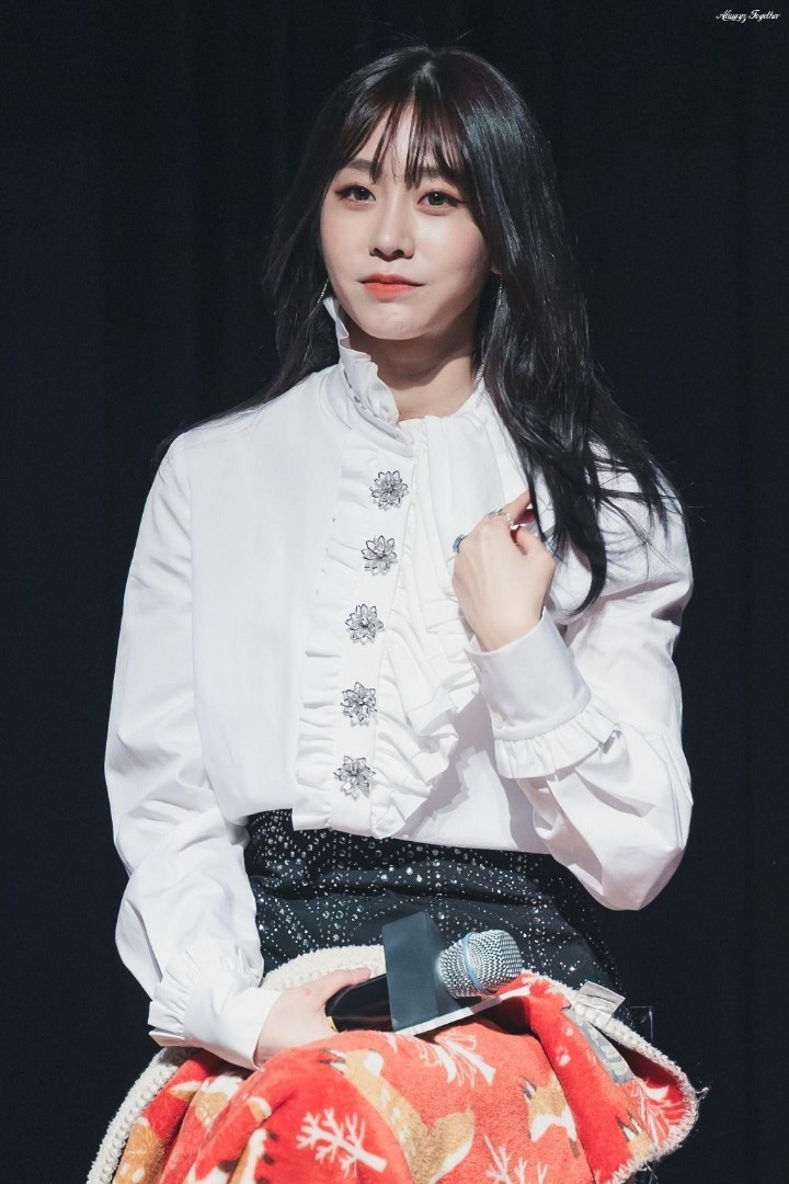 앞머리 내린 #러블리즈 지수