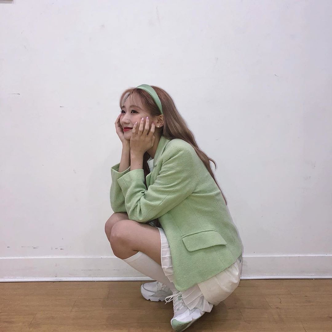 러블리즈 수정 인스타