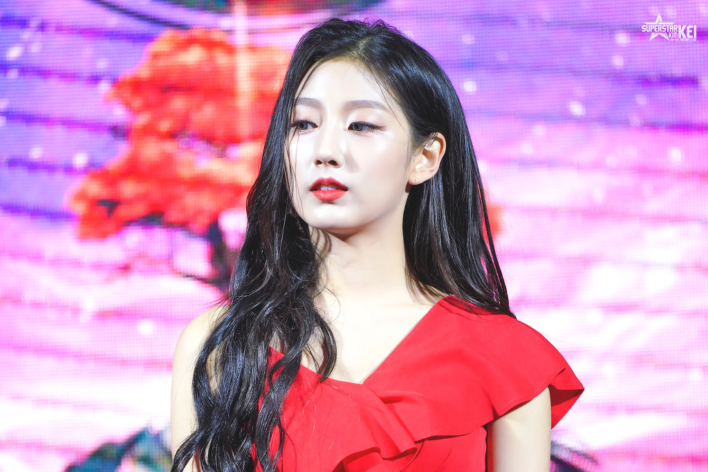 레드! #러블리즈 정예인
