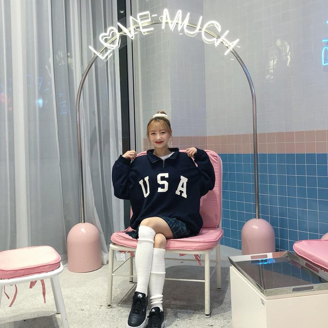 러블리즈 수정 인스타