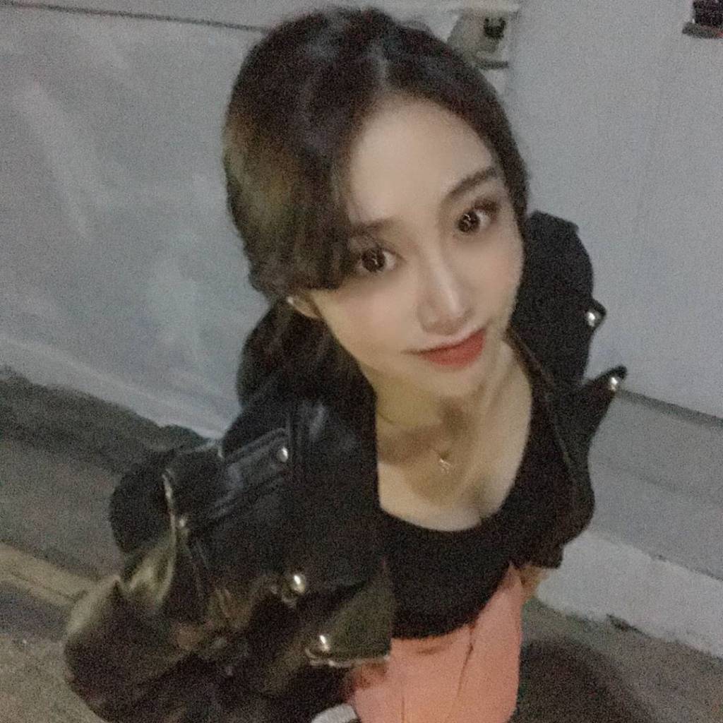 가죽자켓..#러블리즈 지수