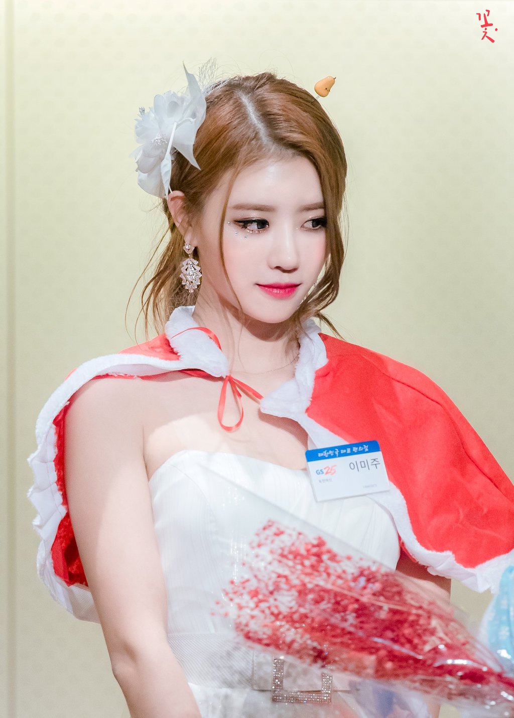 팬사인회 가면 볼 수 있는 #러블리즈 미주 모습