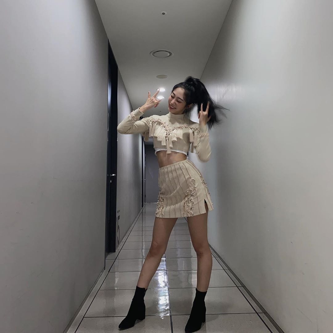 러블리즈 지수 인스타