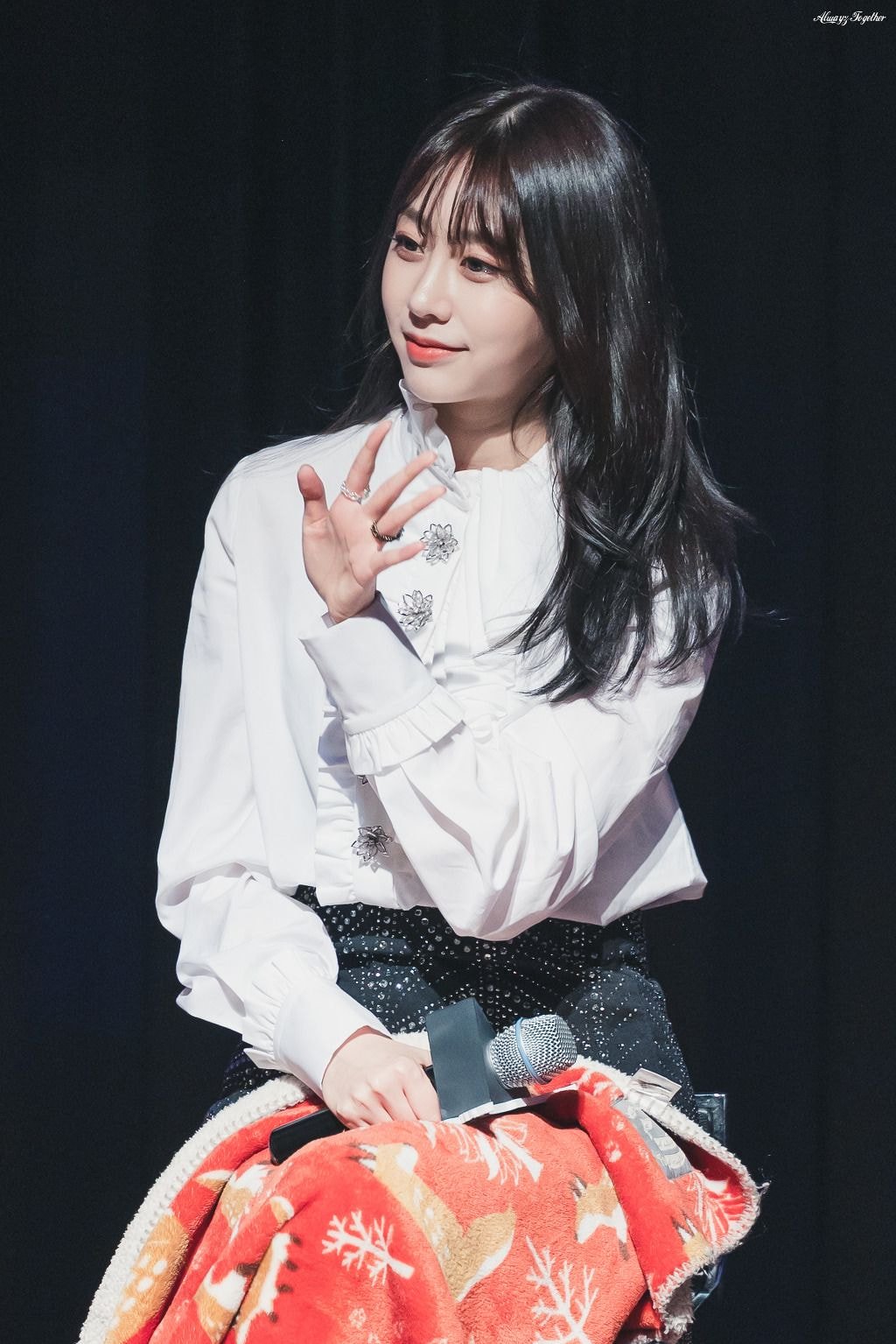 앞머리 내린 #러블리즈 서지수