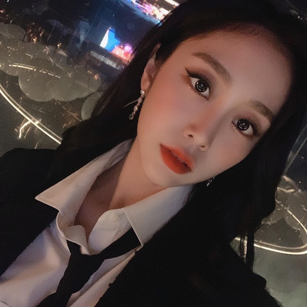 분위기 쩌는 러블리즈 서지수 인스타