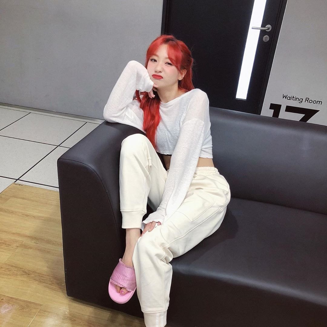 러블리즈 류수정 인스타