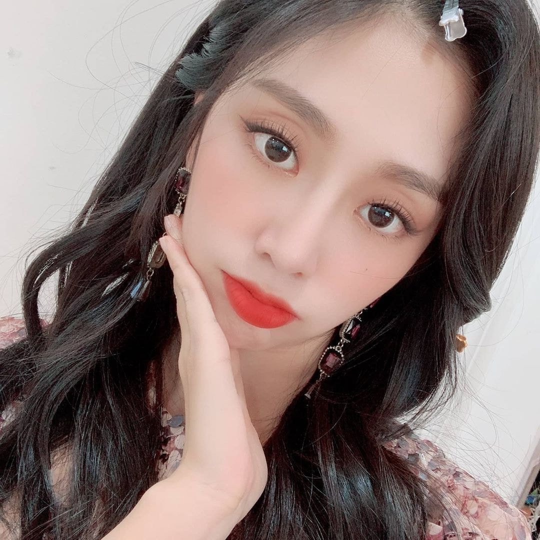 러블리즈 지수 인스타