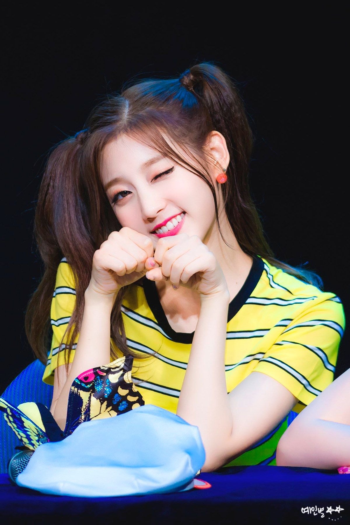 양갈래 헤어스타일도 잘 어울리는 #러블리즈 막내 #정예인