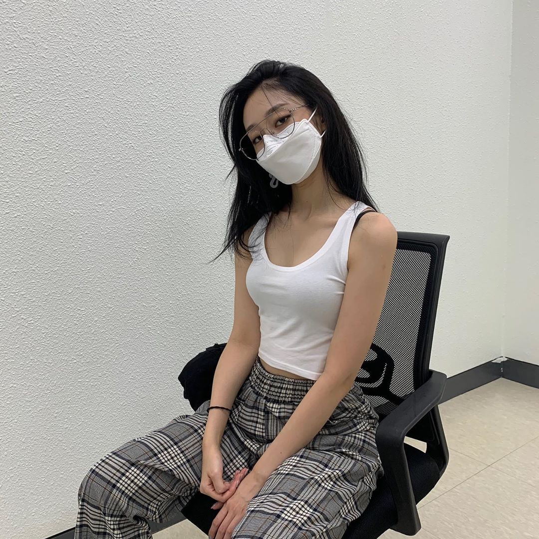 러블리즈 지수 인스타