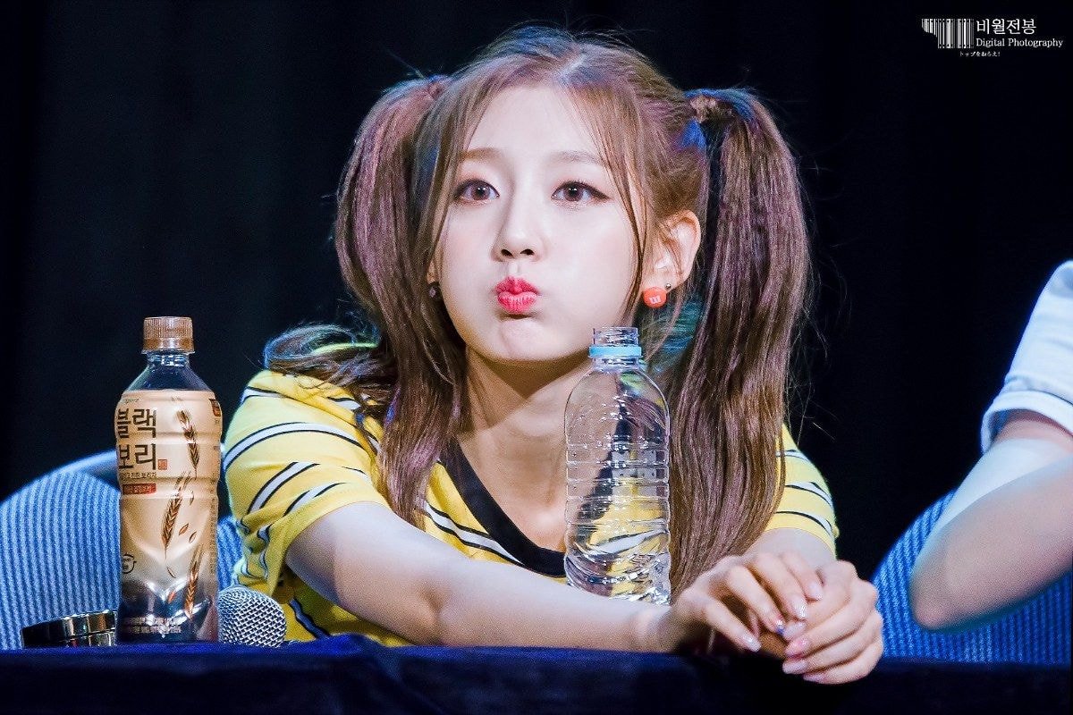 양갈래 헤어스타일도 잘 어울리는 #러블리즈 막내 #정예인