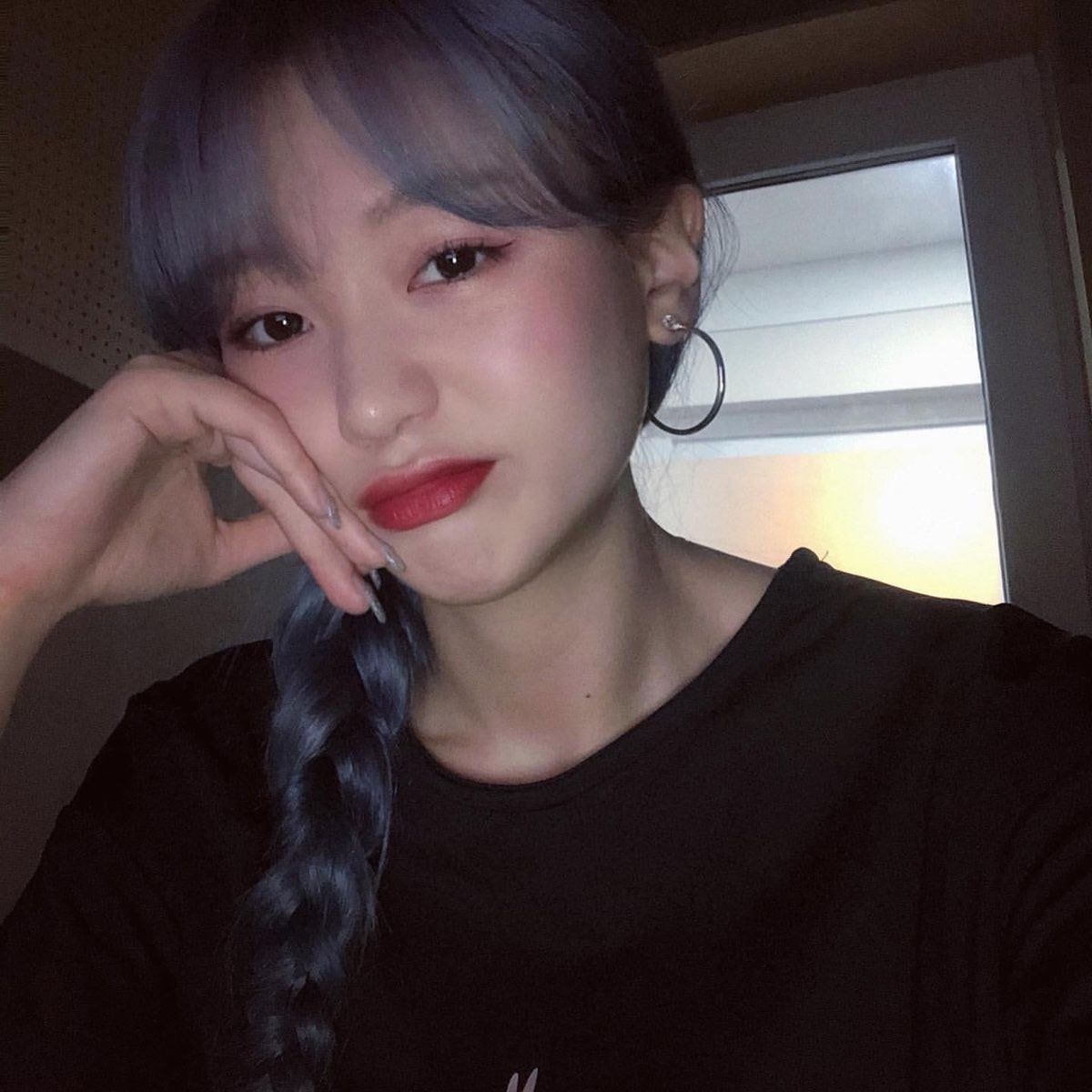 뭔들 is #러블리즈 류수정.insta