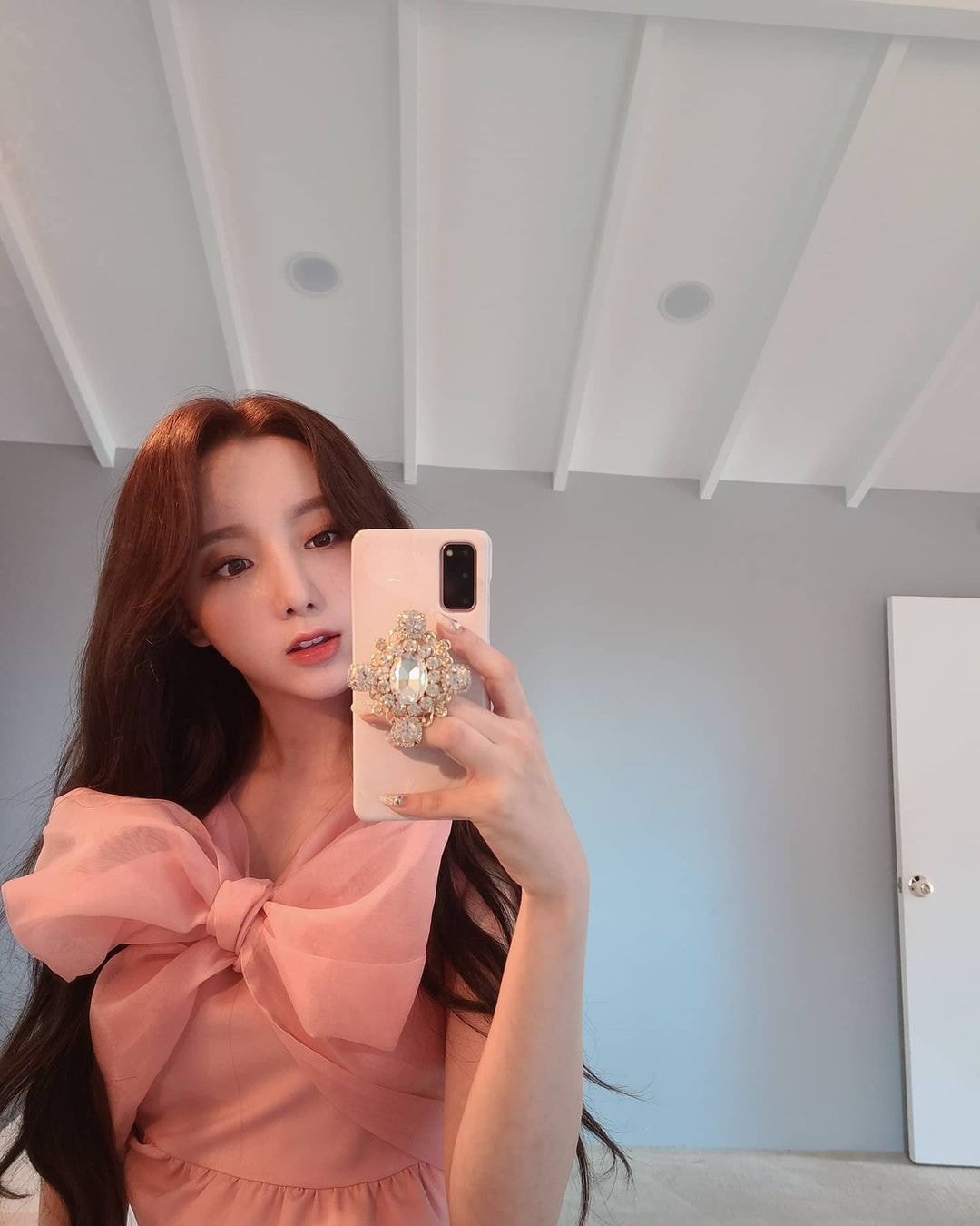 러블리즈 케이 인스타