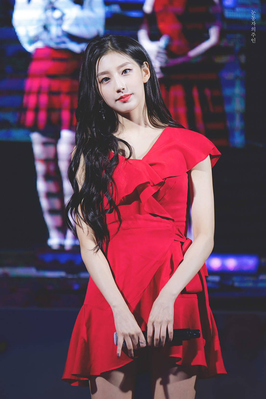 레드! #러블리즈 정예인