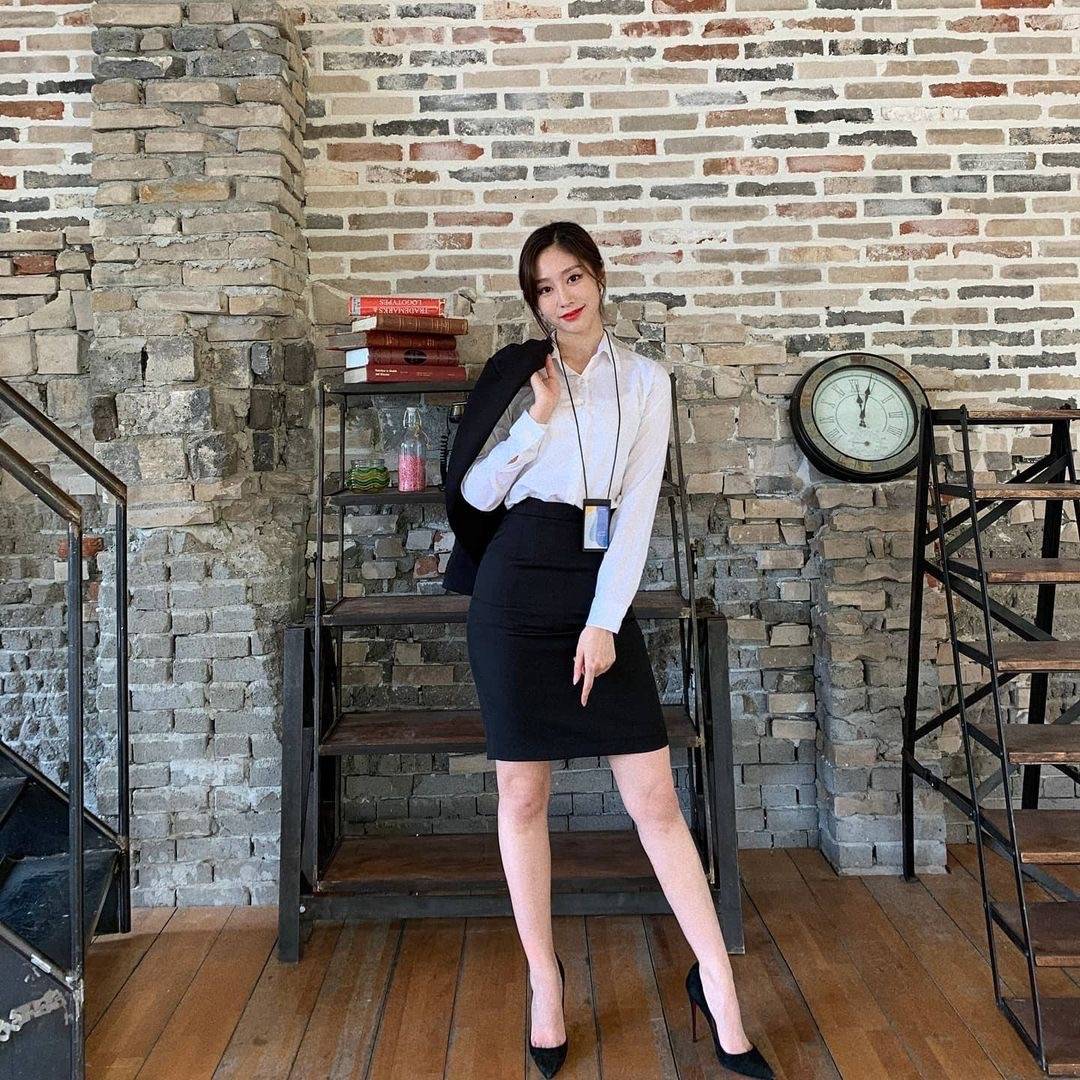 러블리즈 지수 인스타