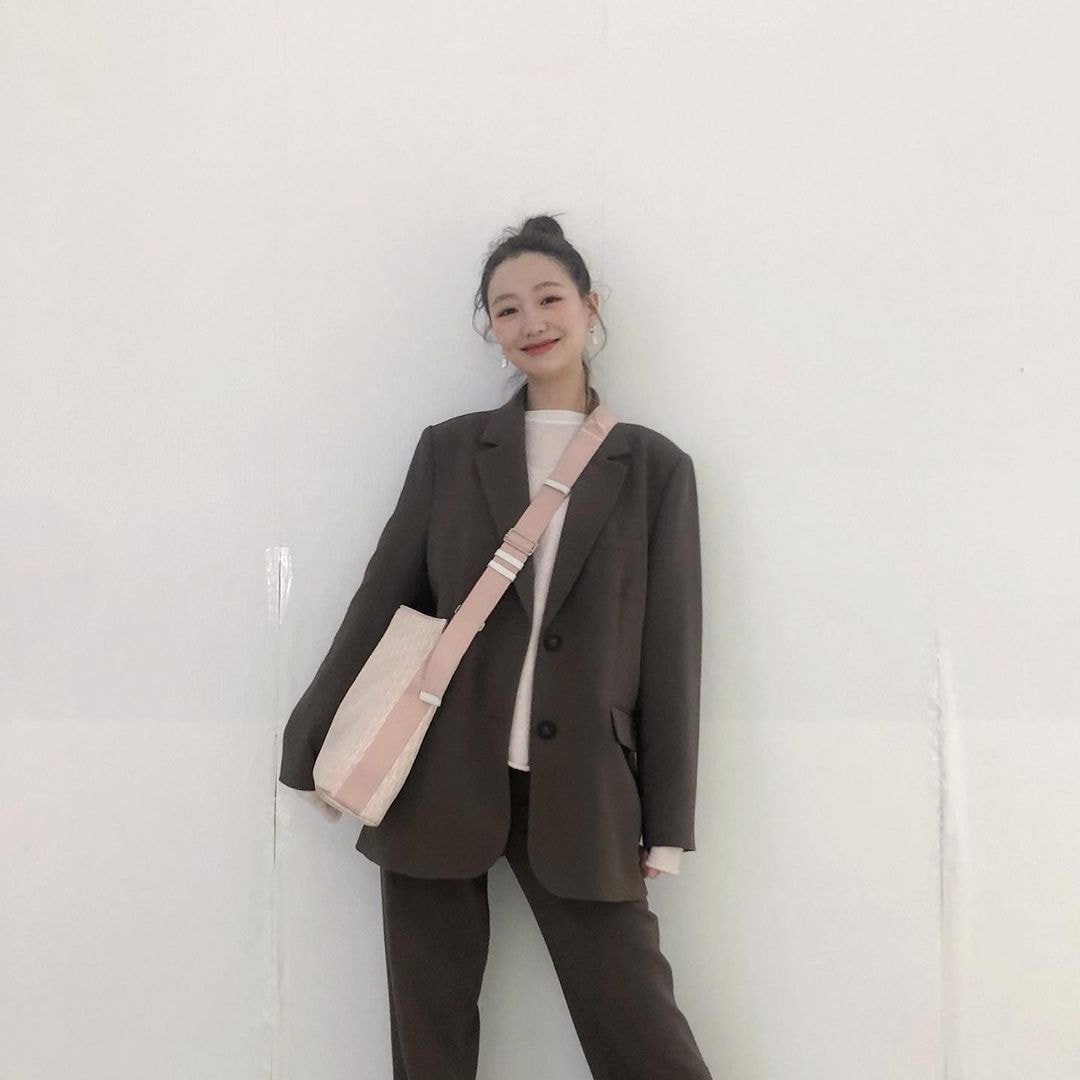 러블리즈 수정 인스타