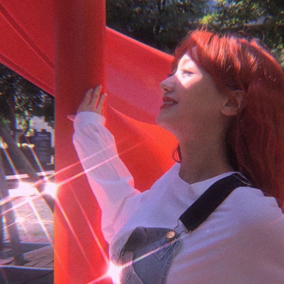 러블리즈 수정 인스타