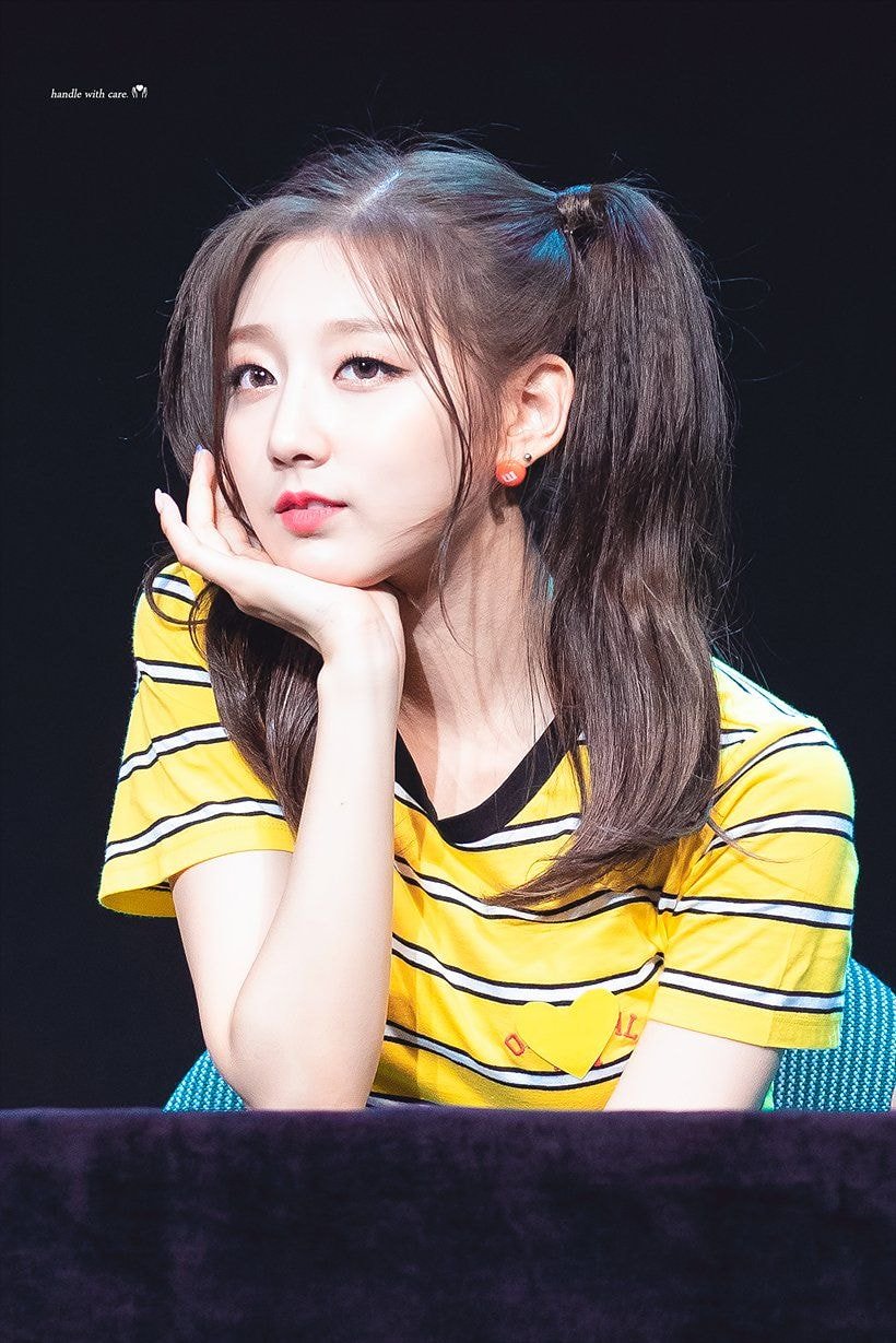 양갈래 헤어스타일도 잘 어울리는 #러블리즈 막내 #정예인