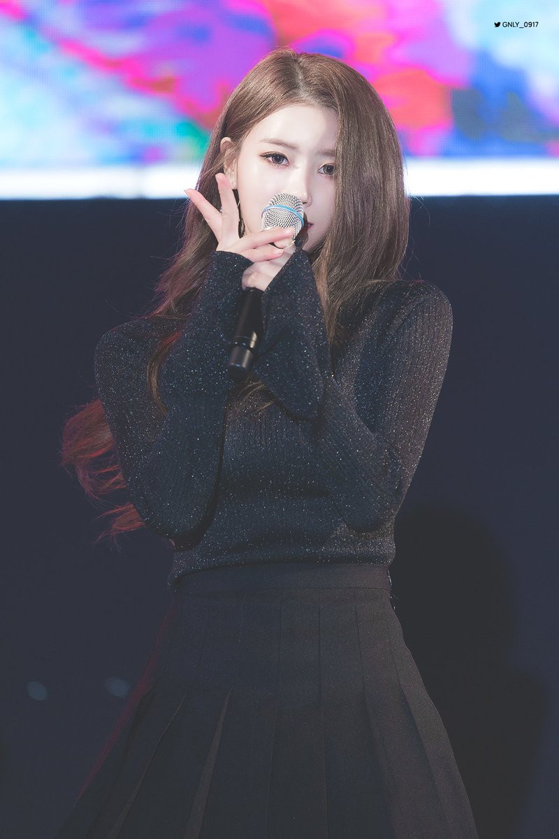 러블리즈 블랙 이미주.jpgif