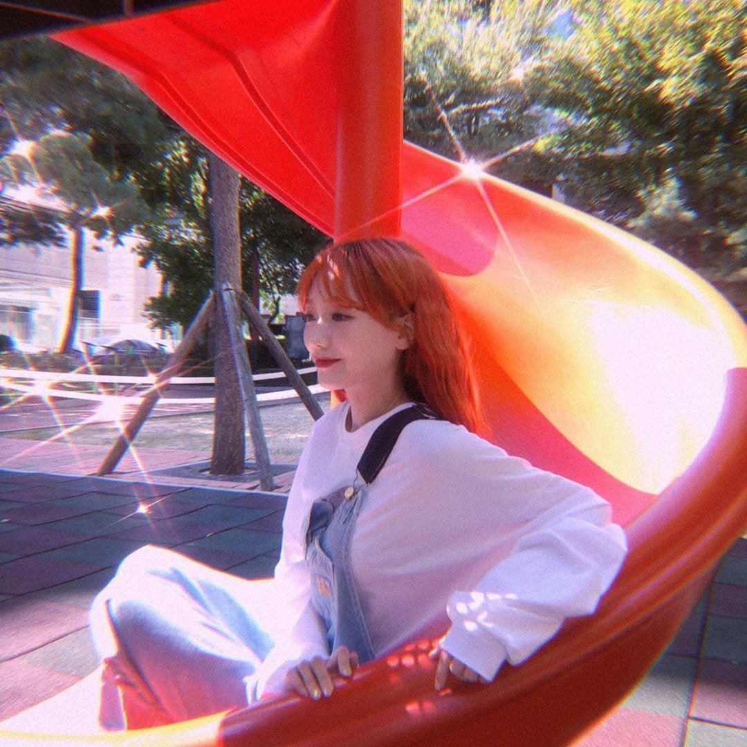 러블리즈 수정 인스타
