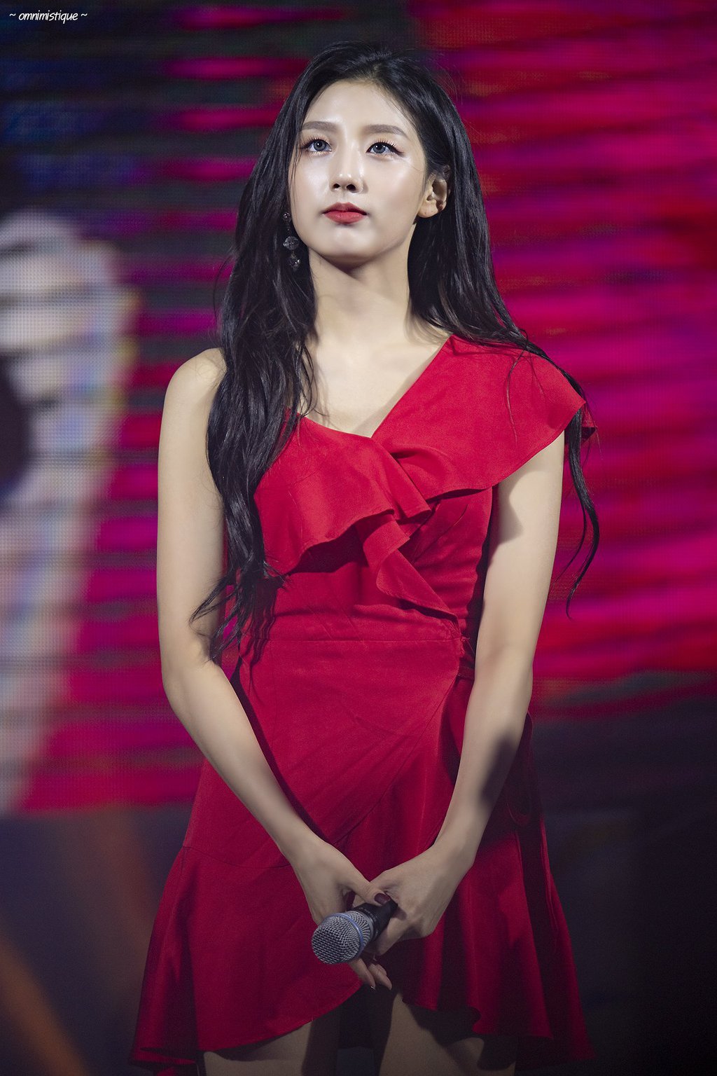 레드! #러블리즈 정예인