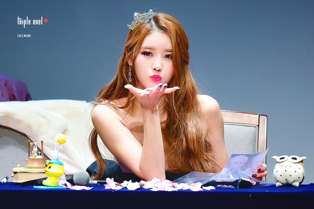 팬사인회 가면 볼 수 있는 #러블리즈 미주 모습