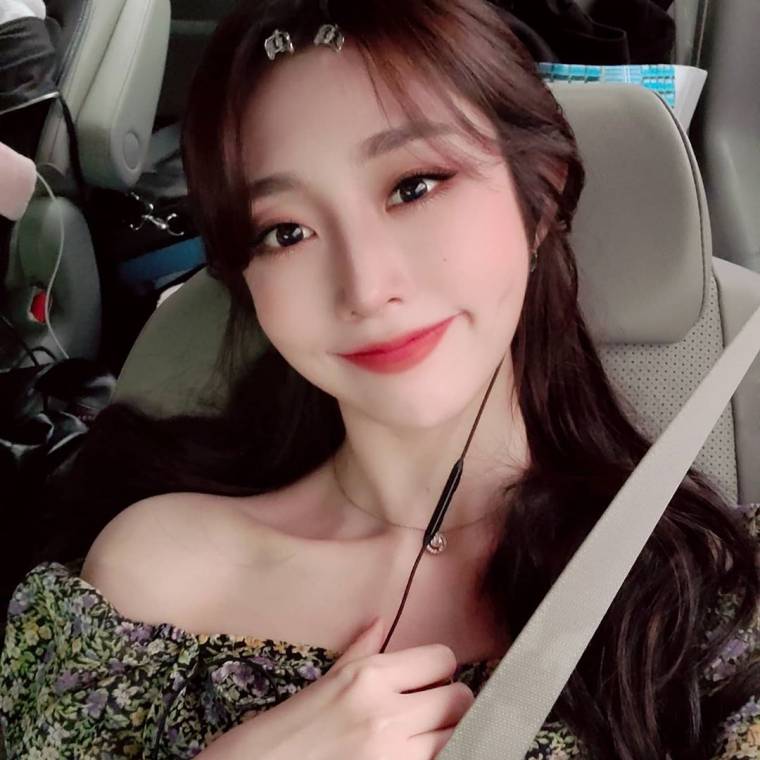 차 타고 이동하는 #러블리즈 서지수